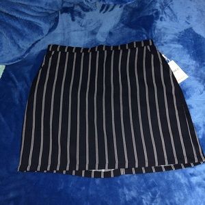 NEW Forever 21 Navy Striped Skirt